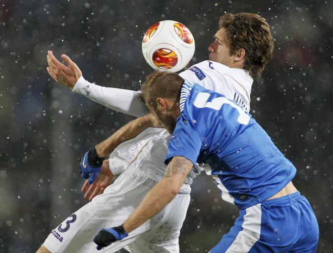 Pioggia, neve e tanto fango per la prima trasferta di Europa League della Fiorentina. A Dnipropetrovsk, terza citt pi grande dell'Ucraina, i Viola si giocano la testa del girone E contro la squadra pi pericolosa. Reuters